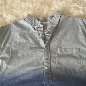 Short sleeve blue button down